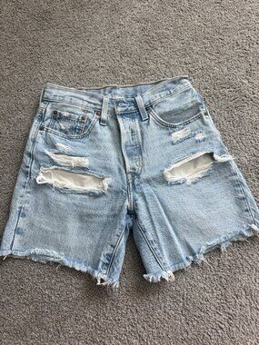 Levi's 501 Distressed Denim Cut-Off Jean Shorts Light Wash size 4